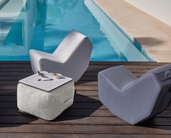 Outdoor Beistelltisch Puf Pool Table by OGO