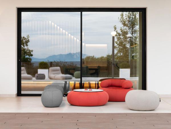 Outdoor Beistelltisch DON OUT Table by OGO